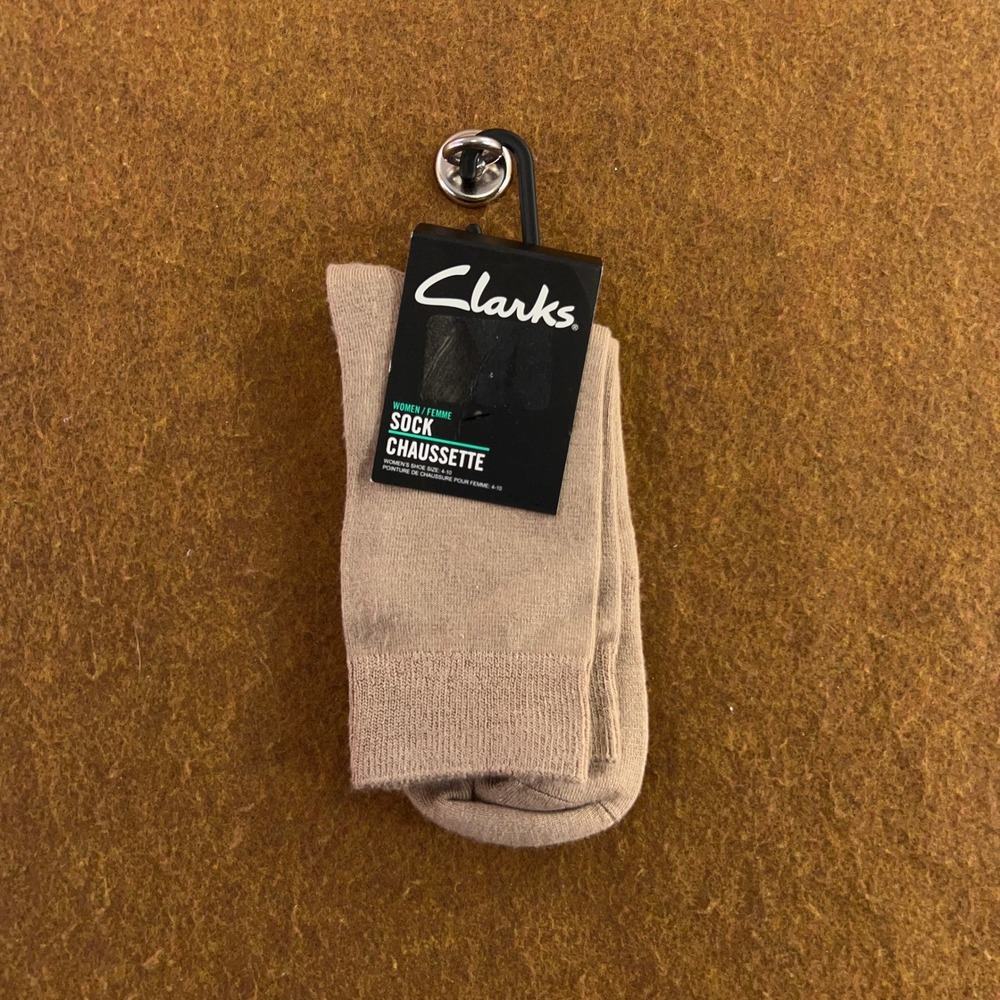 Clarks Women 9-11 Khaki Rayon from Bamboo Spandex Blend Crew Socks NWT